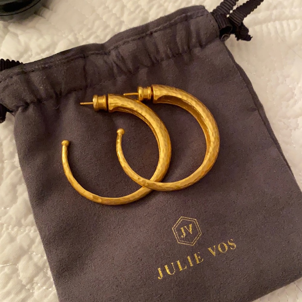 Julie Vos Medium Hammered Hoop